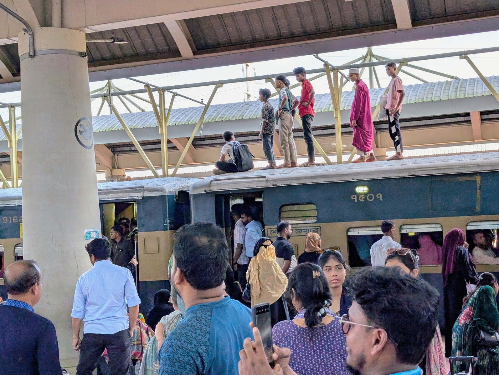 r7.jpg