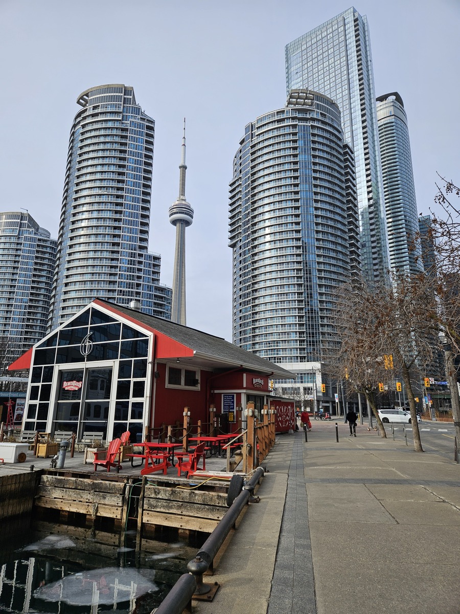 Toronto1.jpg