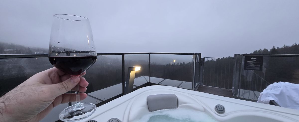 jacuzzi_wino.jpg