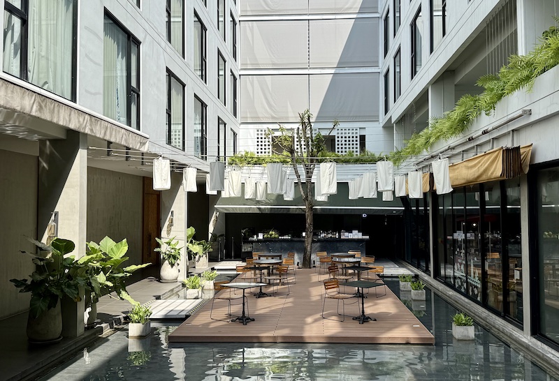 novotelCM3.jpg