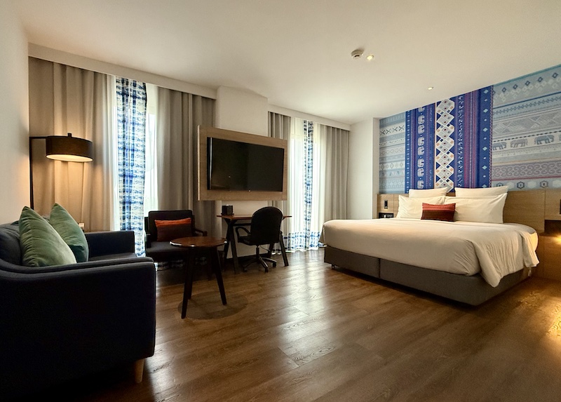 novotelCM1.jpg