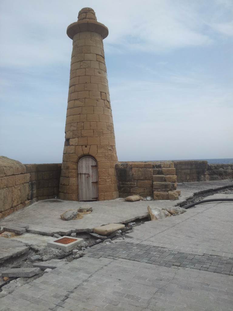 22. latarnia kyrenia.jpg