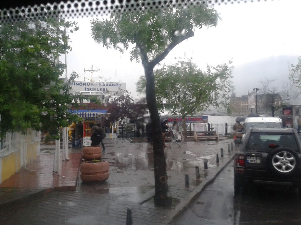 prom eminou kadikoy.jpg