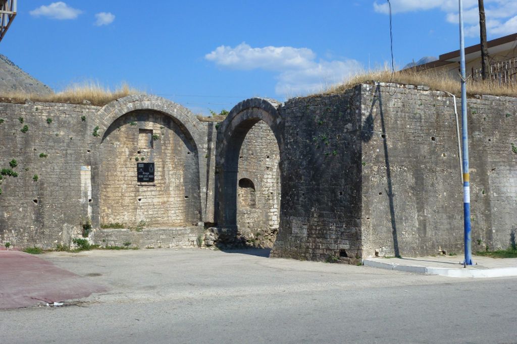 tepelene1.jpg
