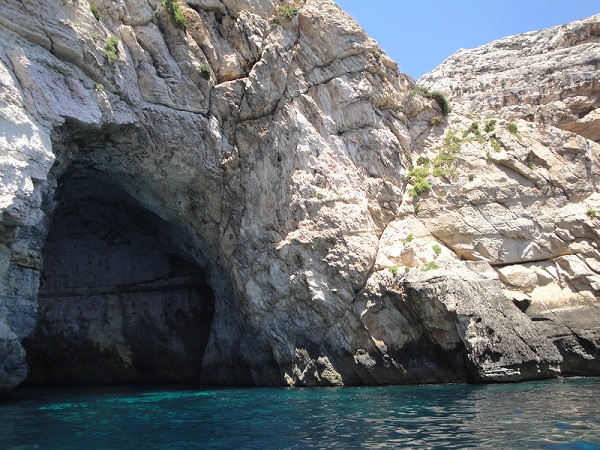 20_Blue_Grotto_02.JPG