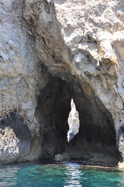 25_Blue_Grotto_07.JPG