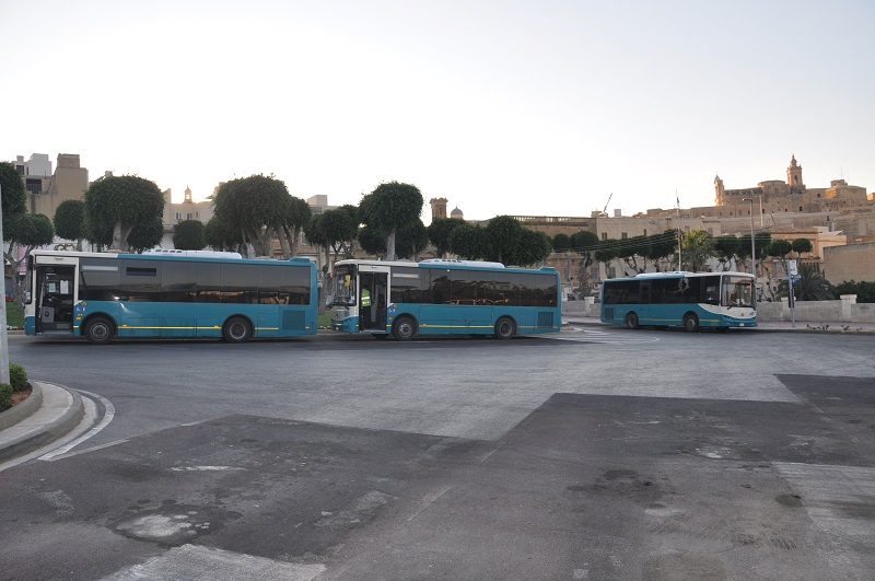 88_Victoria_Dworzec_Autobusowy.JPG