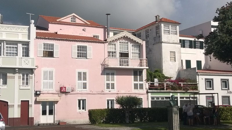 Horta_b&b Morrison8.jpg