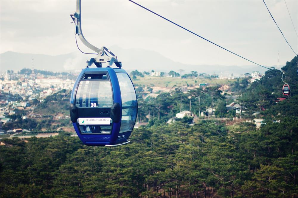 Cable_car,_Da_Lat.jpg