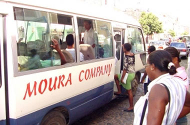 moura13042010.jpg