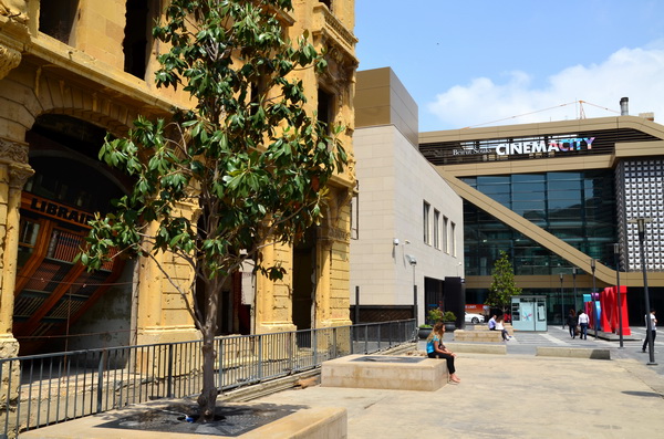 16 Beirut stare noweFORUM.jpg
