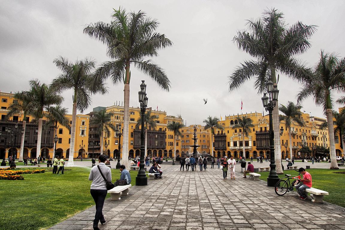 51-Lima plac glowny.JPG