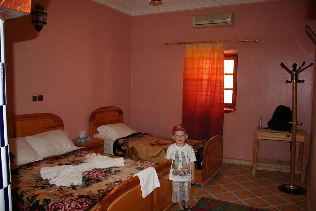 296-296.jpg