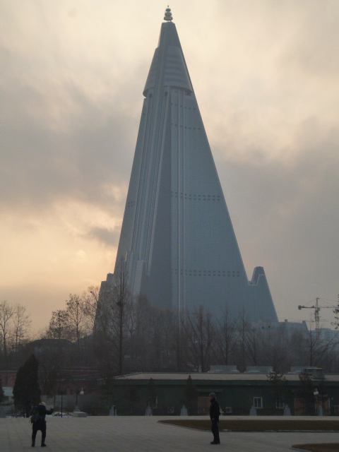 hotel Ryugyong.JPG