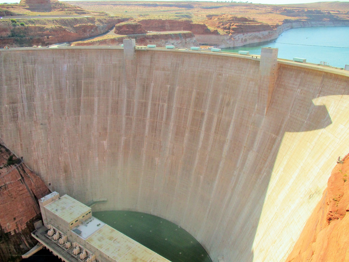 glen canyon dam.JPG