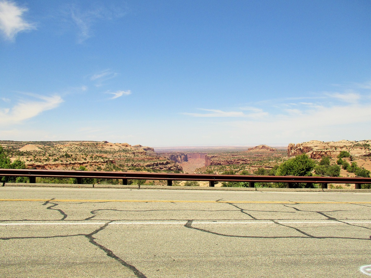 canyonlands 2.JPG