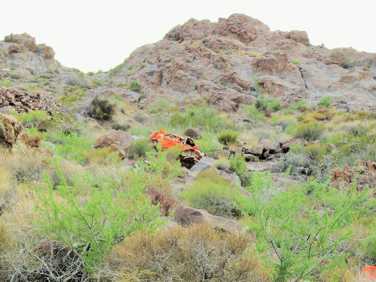 oatman wrak.JPG