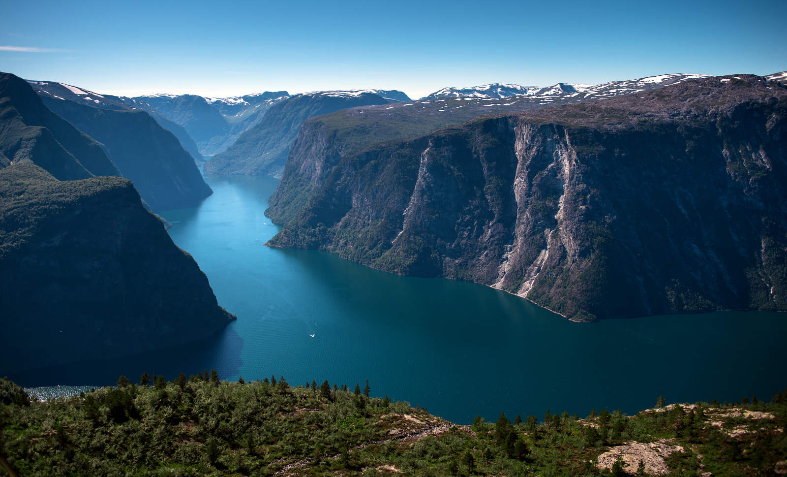 Naeroyfjordpanorama_8accc4d5-1df1-4e79-bcda-b1e6946de9f3.jpg