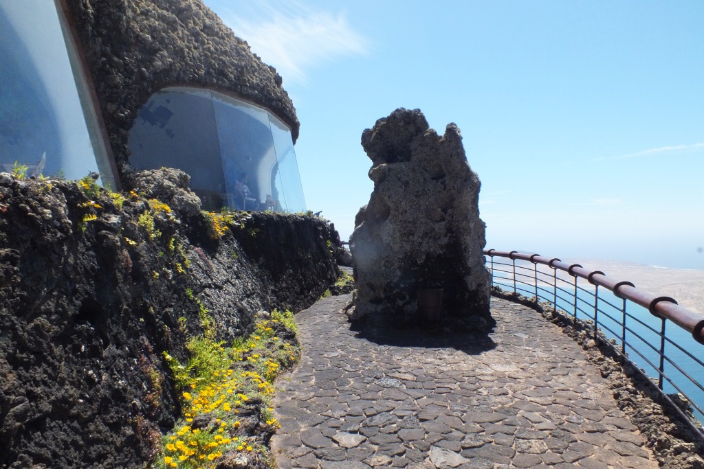 Kanary (1992).jpg