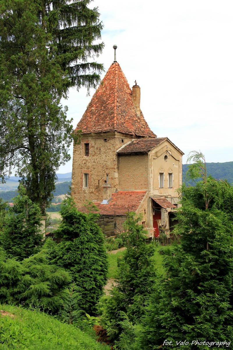 Turnul Frangherilor - dom opiekuna cmentarza w Sighisoara.jpg