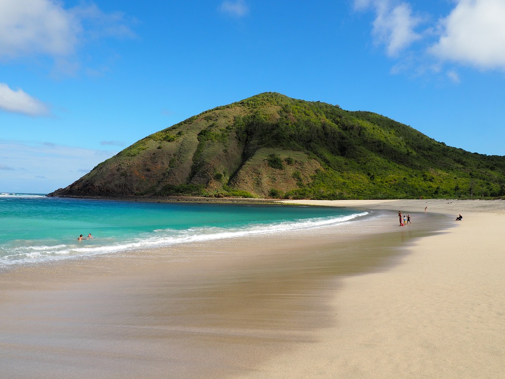 Mawun Beach.jpg
