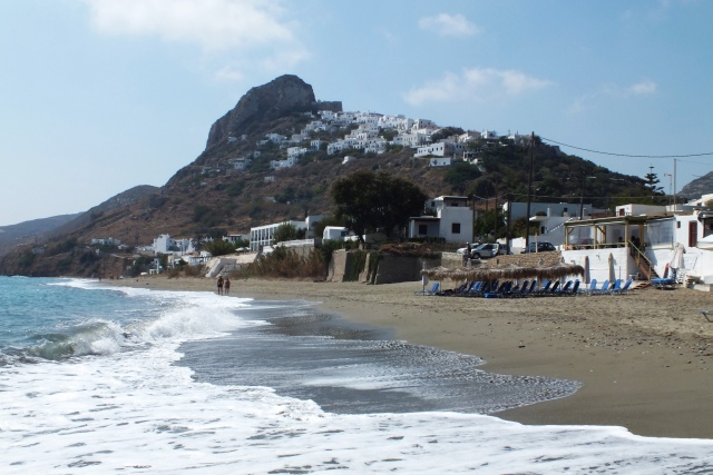 widok na Skyros Town.jpg