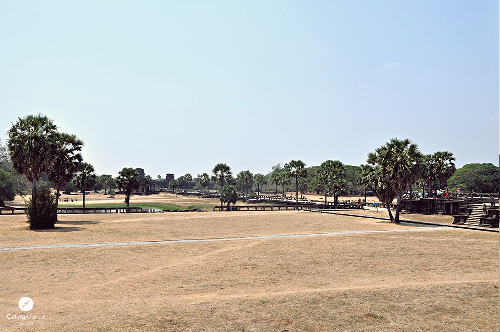 b_0432.jpg