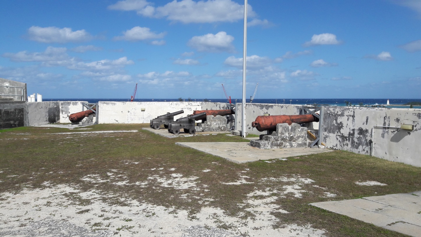 fort_charlotte1.jpg