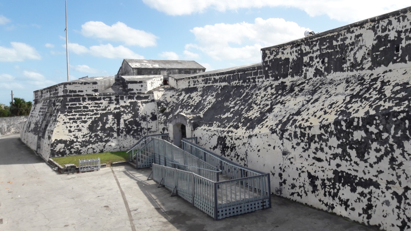 fort_charlotte2.jpg