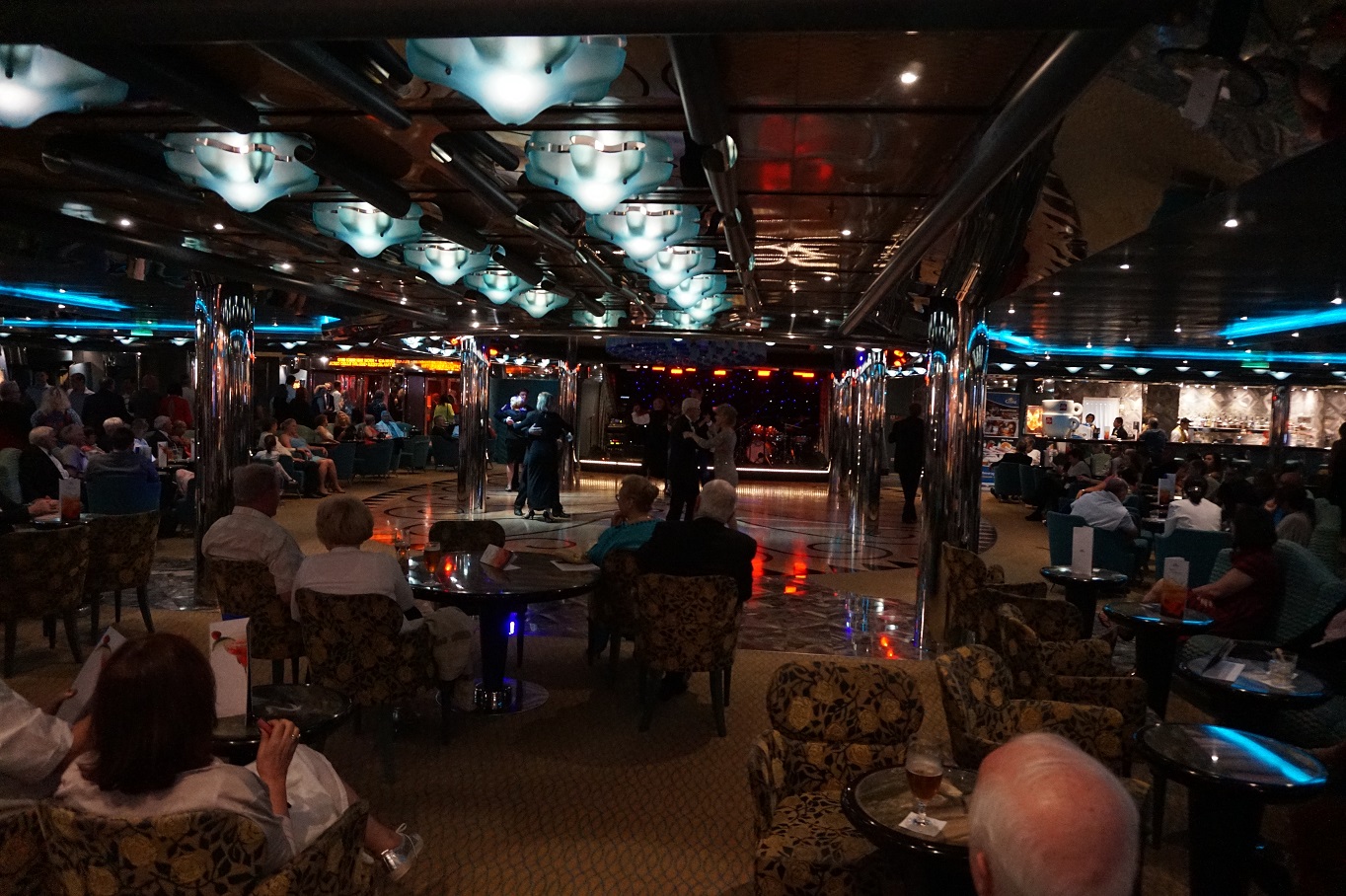 grand_bar.jpg