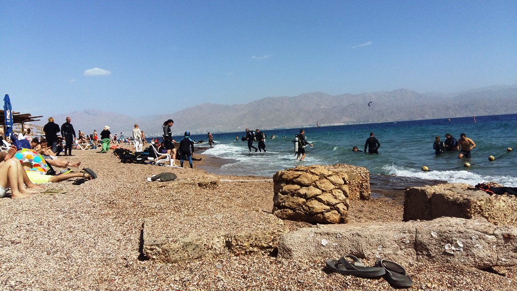 Coral_Beach.jpg